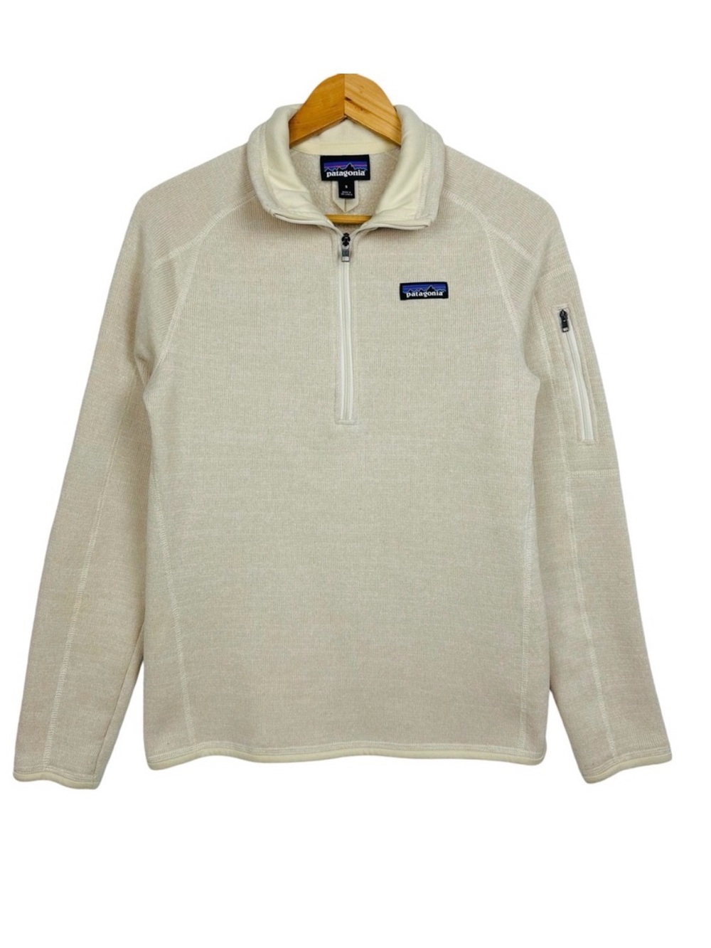 Patagonia Women’s Quarter Zip in Oyster White, Size Medium